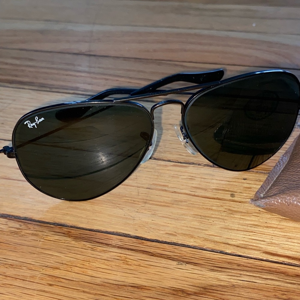 Ray-Ban Aviators - image 2